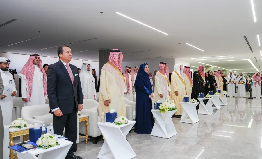 بالشراكة بين الجامعة وهيئة حقوق الإنسان:  وكيل الجامعة للتنمية والاستثمار يشارك في حفل ختام برنامج "خبير في حقوق الإنسان" -  السلام الملكي