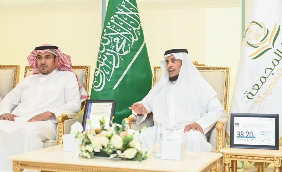 وكيل الجامعة للشؤون التعليمية يزور الإدارة العامة للموارد البشرية مهنئًا بمنجز الارتباط الوظيفي - زيارة الموارد البشرية 