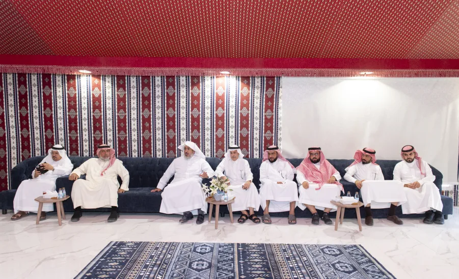 الإدارة العامة للتخطيط الاستراتيجي تحتفي بترقية مديرها العام إلى المرتبة الرابعة عشرة - .