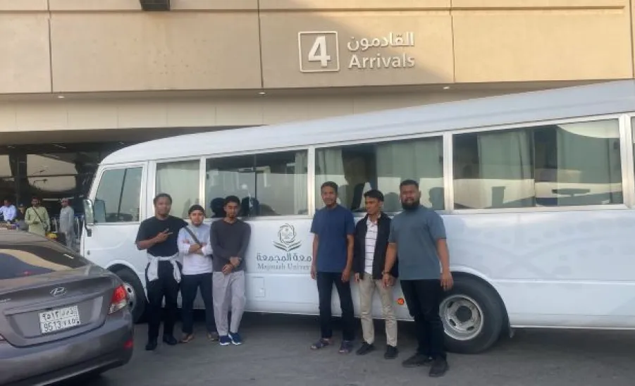 الإدارة العامة للخدمات تواصل جهودها في استقبال طلاب المنح  -  1