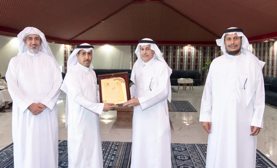 الإدارة العامة للتخطيط الاستراتيجي تحتفي بترقية مديرها العام إلى المرتبة الرابعة عشرة - .