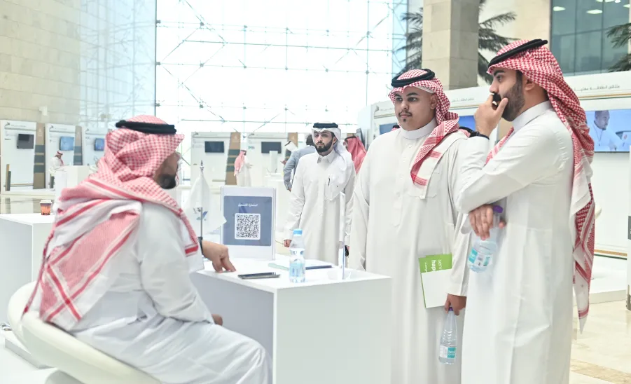 الجامعة تقيم ملتقى ( انطلاقة مهنية 2025 ) - الجامعة تقيم ملتقى ( انطلاقة مهنية 2025 )