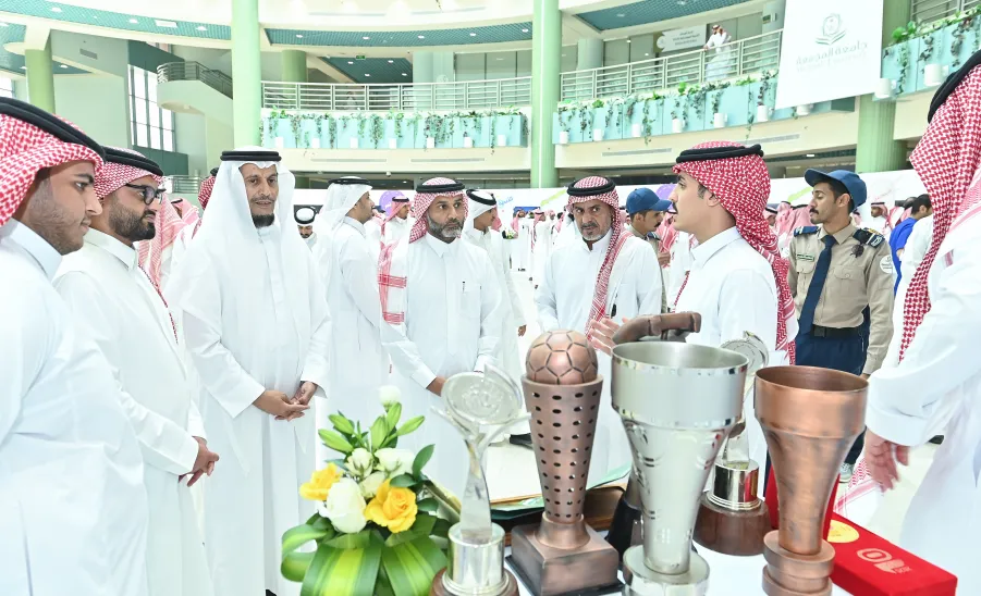 الجامعة تقيم اللقاء السنوي للطلبة المستجدين ومعرض الإرشاد الجامعي للعام 1447هـ - اللقاء السنوي للطلبة المستجدين