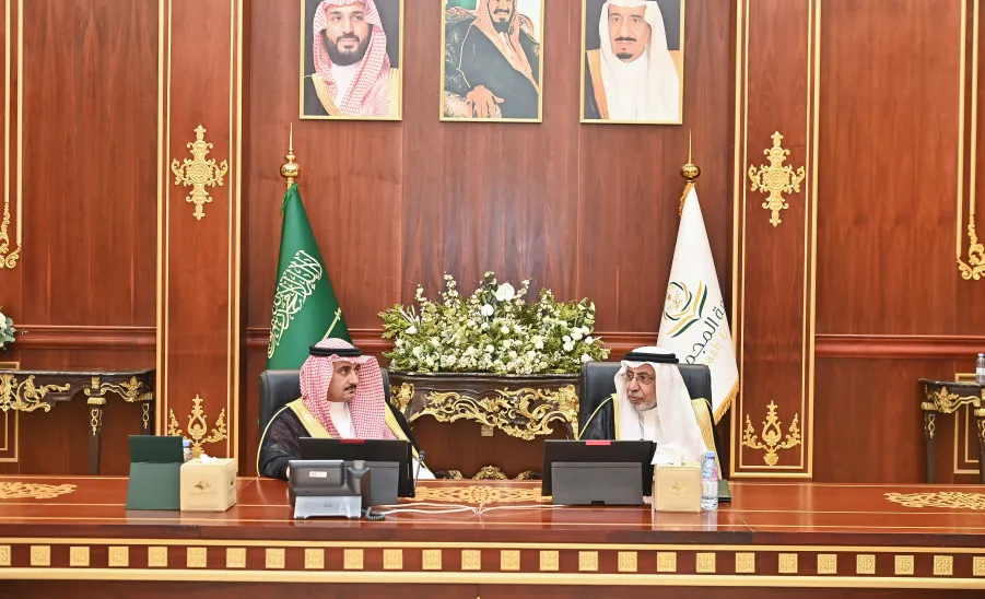 MU RECEIVES FOUR INTERNATIONAL ISO CERTIFICATIONS  - صاحب السمو الأمير فيصل بن عبدالرحمن ورئيس جامعة المجمعة