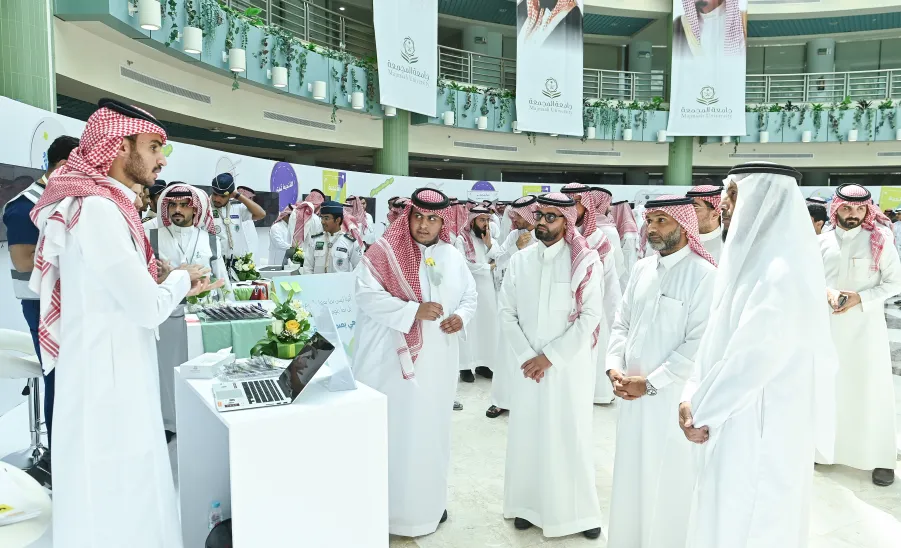 الجامعة تقيم اللقاء السنوي للطلبة المستجدين ومعرض الإرشاد الجامعي للعام 1447هـ - اللقاء السنوي للطلبة المستجدين