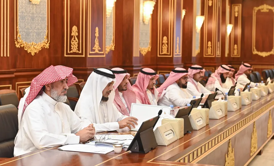 ‎مجلس الجامعة يعقد جلسته الأولى للعام الجامعي1447هـ - مجلس الجامعة 