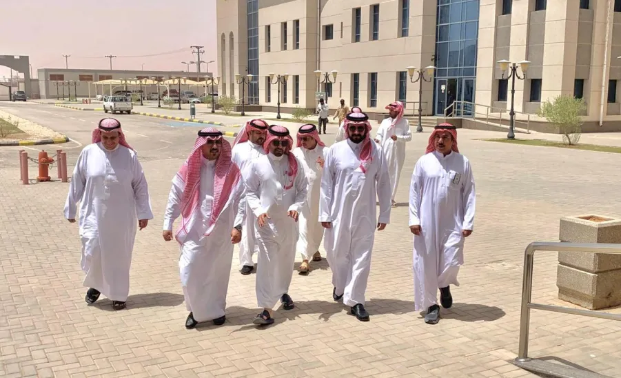 الرئيس التنفيذي يزور فرع الكلية برماح - لقاء 