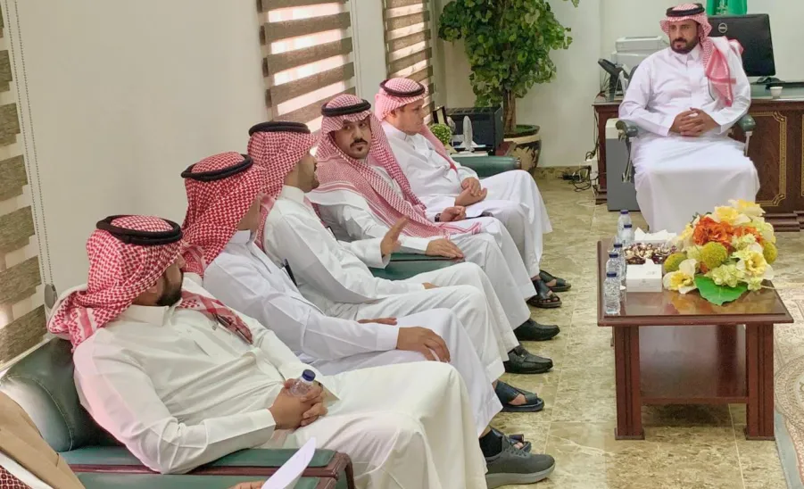 الرئيس التنفيذي يزور فرع الكلية برماح - لقاء 