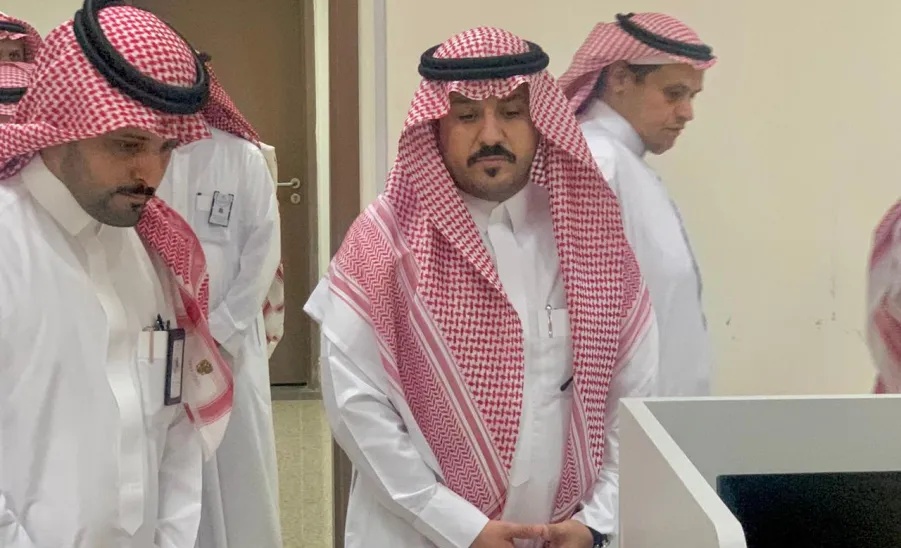 الرئيس التنفيذي يزور فرع الكلية برماح - لقاء 
