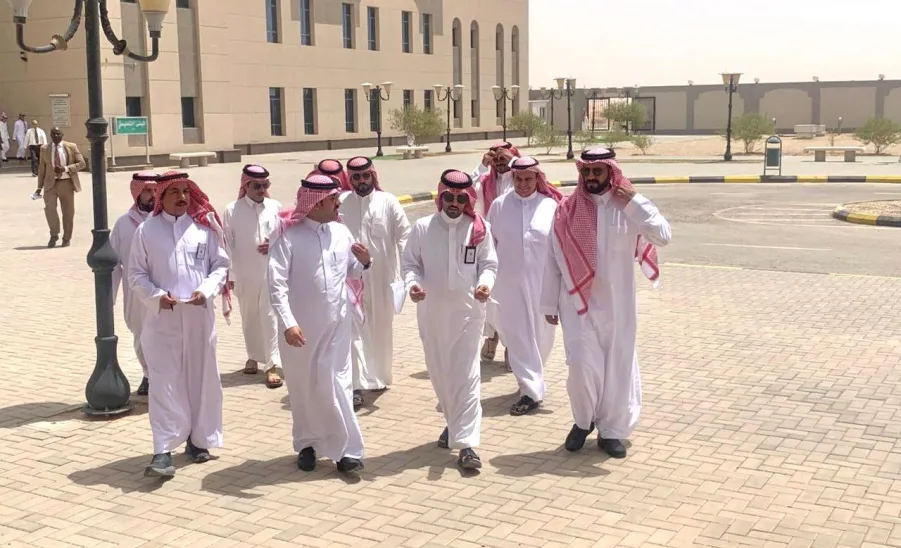 الرئيس التنفيذي يزور فرع الكلية برماح - لقاء