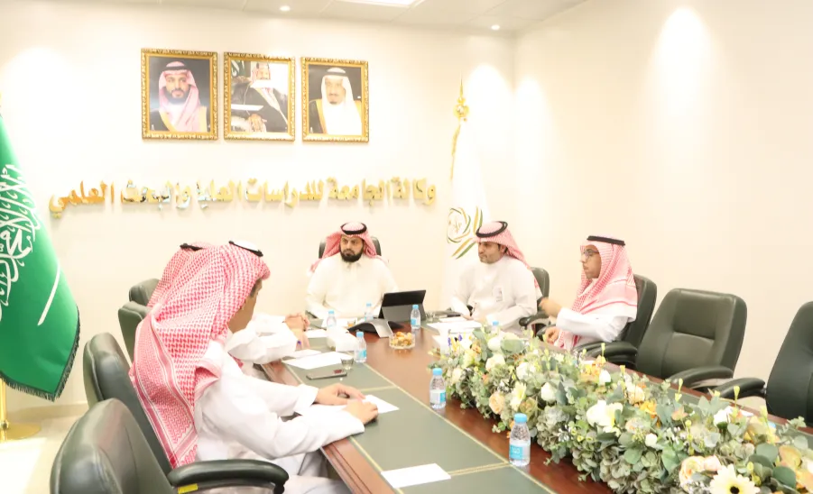 رئيس مركز النشر والترجمة يترأس اللقاء الأول برؤساء هيئة تحرير المجلات العلمية بالجامعة - #