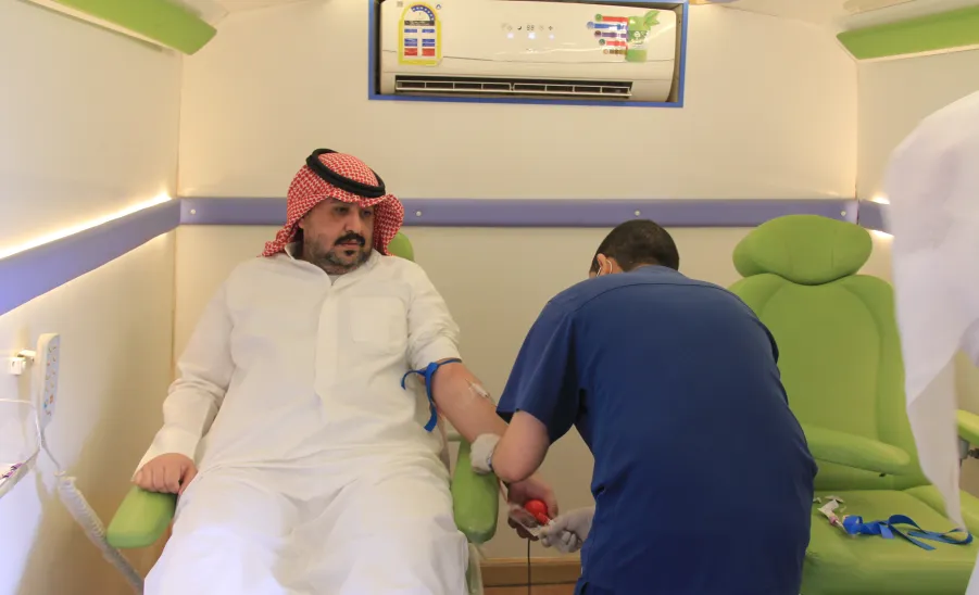 The College participates in the Annual National Blood Donation Campaign in cooperation with the Ministry of Health -  كلية الشريعة والقانون
