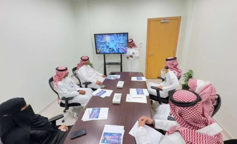 الإدارة العامة للخدمات تنفذ ورشة عمل تخصصية حول الذكاء الاصطناعي لتحسين جودة الأداء والأعمال - 1