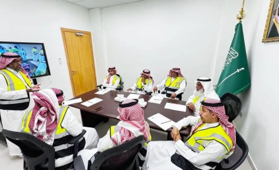الإدارة العامة للخدمات تقيم دورات مكثفة للعاملين في الميدان للتعامل الأمثل مع المخاطر - 1