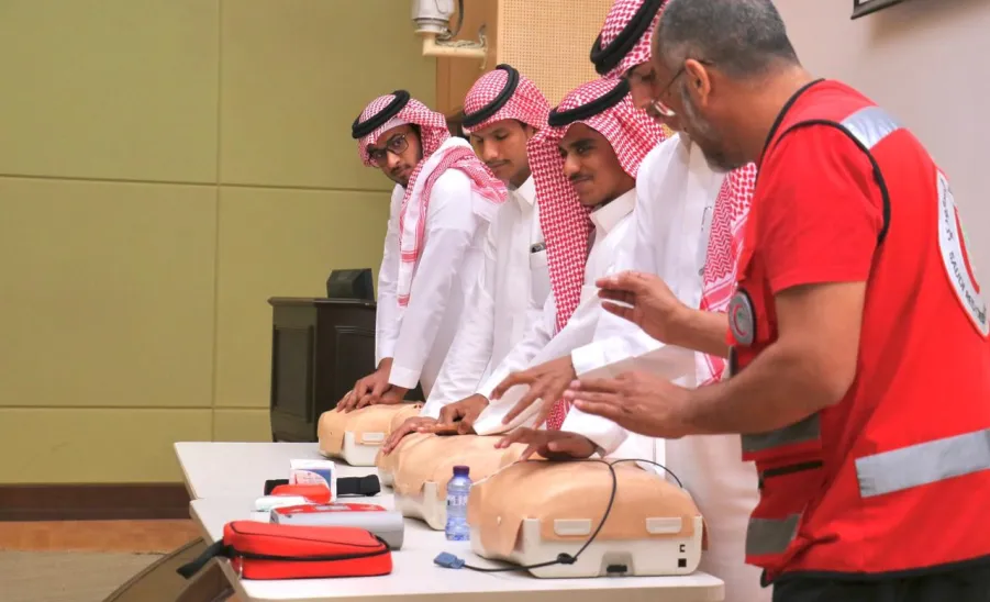 Applied College organizes First Aid Training Workshop in Collaboration with the Saudi Red Crescent Authority - إسعافات الأولية 