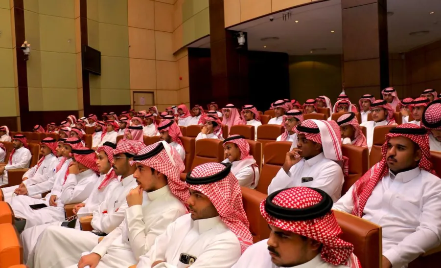 Applied College organizes First Aid Training Workshop in Collaboration with the Saudi Red Crescent Authority - إسعافات الأولية 
