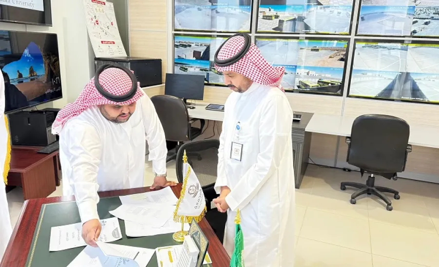 مدير عام إدارة الخدمات يستقبل مدير مركز سيفال - 1