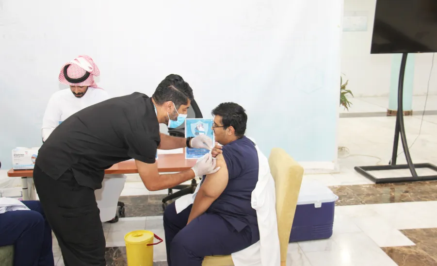 The College of Nursing organizes a Seasonal Influenza Vaccination Campaign for Students -  كلية التمريض تنظم حملة للتطعيم ضد الإنفلونزا الموسمية