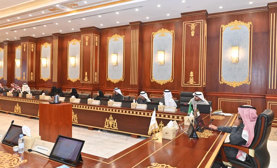 رئيس الجامعة يدشن البرامج البحثية المدعومة من الجامعة للعام ٢٠٢٦ - تدشين البرامج البحثية