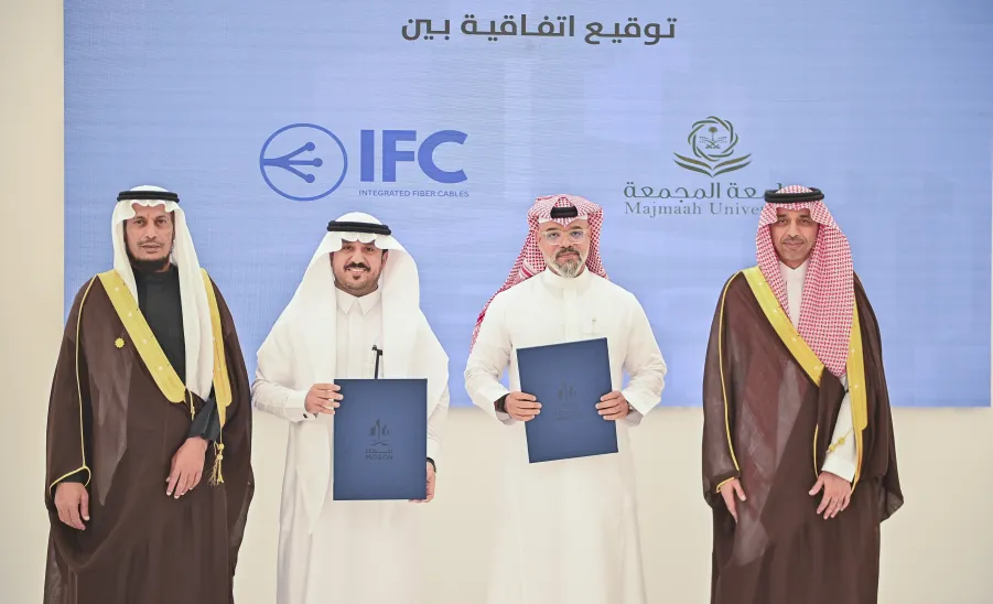 الجامعة ممثلة بالكلية التطبيقية تدشن دبلوم تقنية الهندسة الصناعية وتوقع عدداً من عقود التدريب والفرص الوظيفية بالشراكة مع ( مدن ) - دشن دبلوم تقنية الهندسة الصناعية