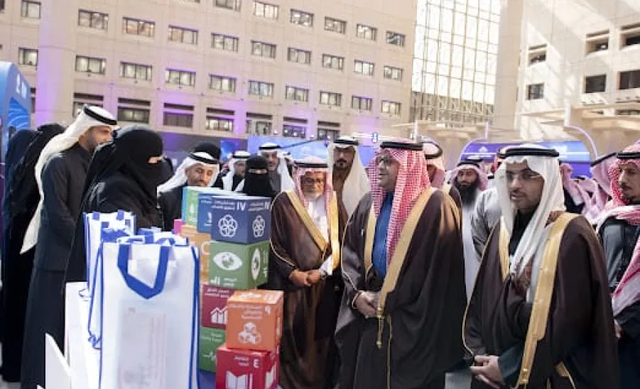الجامعة ممثَّلةً بمركز سيفال السعودية تشارك في ملتقى تمكين X بجامعة الملك سعود - جامعة المجمعة ممثَّلةً في مركز سيفال السعودية تشارك في ملتقى تمكين X بجامعة الملك سعود