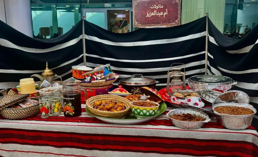 الكلية التطبيقية تحتفي بيوم التأسيس في جميع فروعها  - يوم التاسيس 