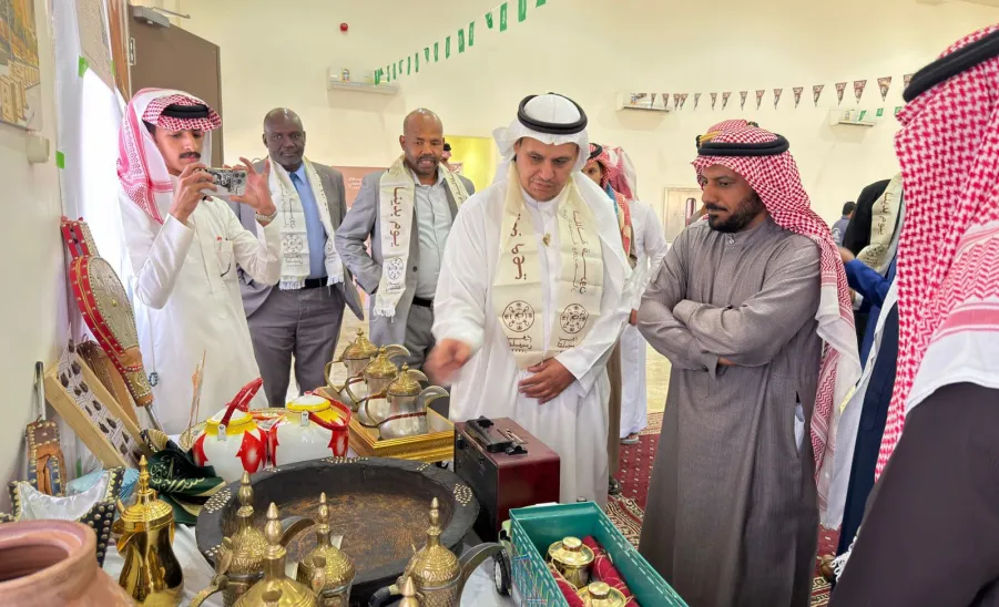 الكلية التطبيقية تحتفي بيوم التأسيس في جميع فروعها  - يوم التاسيس 