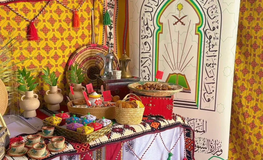 الكلية التطبيقية تحتفي بيوم التأسيس في جميع فروعها  - يوم التاسيس 