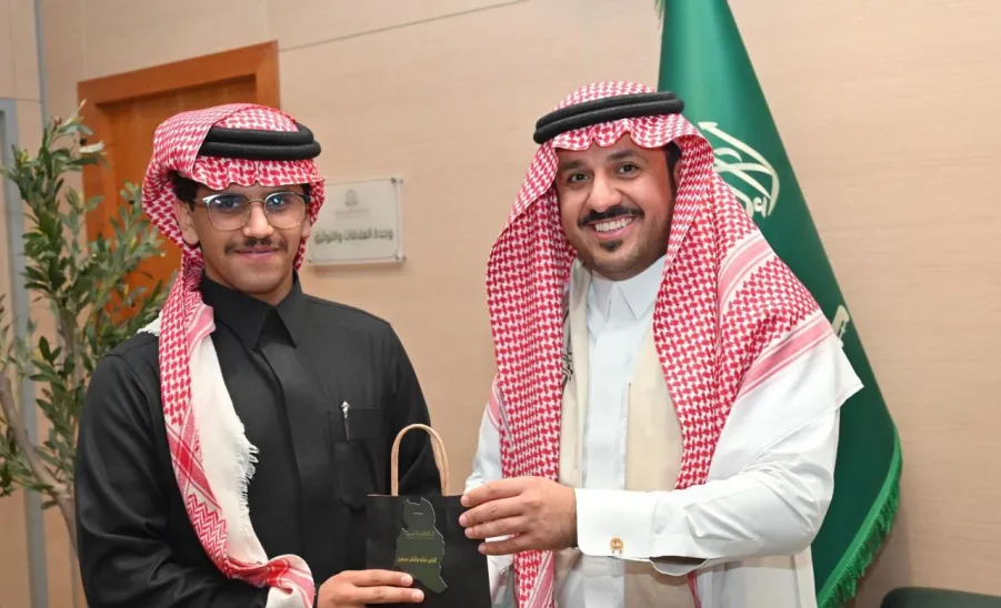 الكلية التطبيقية تحتفي بيوم التأسيس في جميع فروعها  - يوم التاسيس 