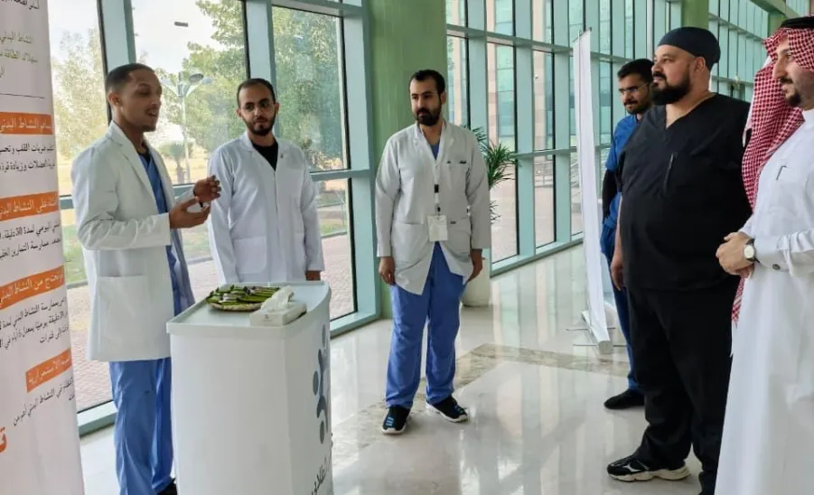 كلية الطب تدشن الحملة التوعوية بعنوان : التحكم بالسمنة - التحكم بالسمنة