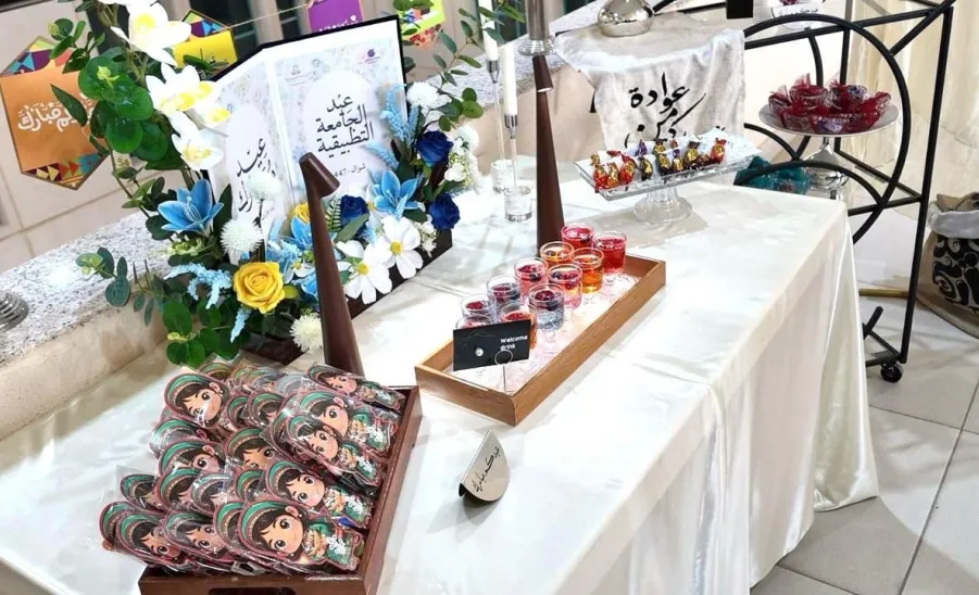 الكلية التطبيقية تحتفي بعيد الفطر في أجواء تعزّز الألفة والانتماء -  معايدة 