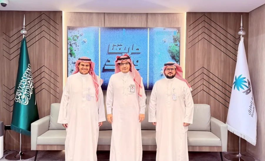 مساعد الرئيس التنفيذي للكلية التطبيقية يجتمع بممثل الهيئة العامة للطرق -  اجتماع 