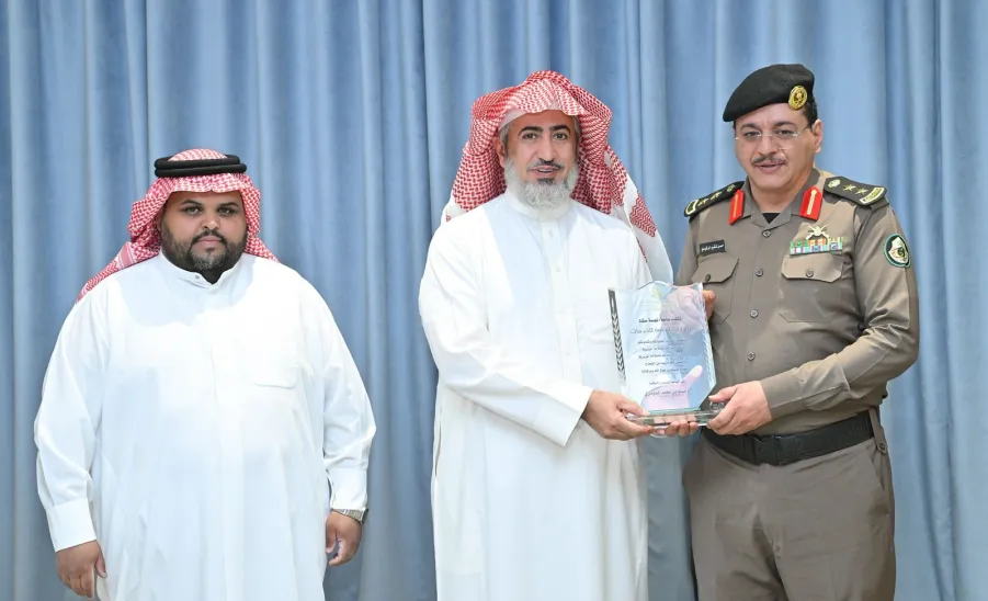 الجامعة تتوج الفرق الفائزة بكأس سالك للسلامة المرورية وتوقع عدداً من مذكرات التفاهم لتعزيز أهمية السلامة المرورية - تتوج الفرق الفائزة بكأس سالك للسلامة المرورية وتوقع عدداً من مذكرات التفاهم لتعزيز أهمية السلامة المرورية