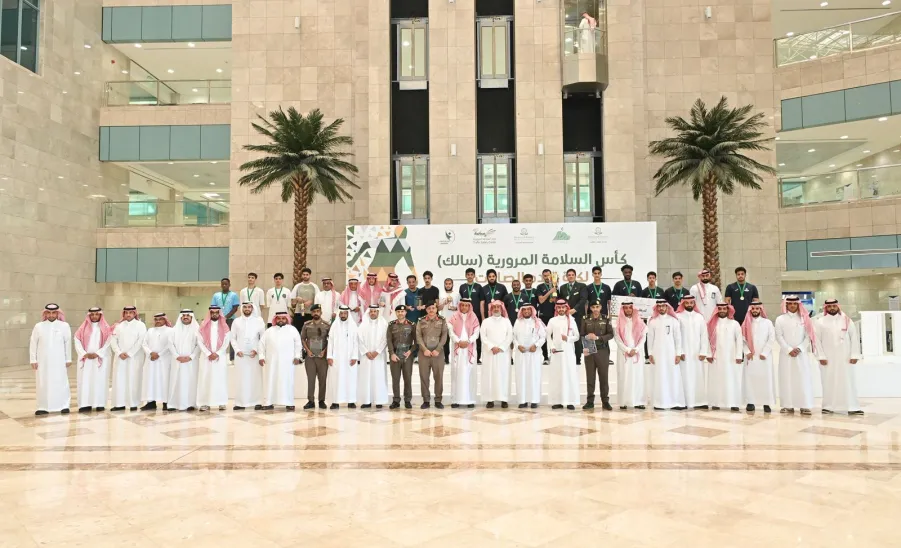 الجامعة تتوج الفرق الفائزة بكأس سالك للسلامة المرورية وتوقع عدداً من مذكرات التفاهم لتعزيز أهمية السلامة المرورية - تتوج الفرق الفائزة بكأس سالك للسلامة المرورية وتوقع عدداً من مذكرات التفاهم لتعزيز أهمية السلامة المرورية