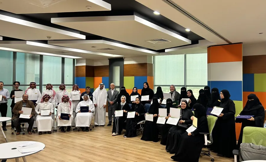 عمادة التطوير والجودة تختتم برنامج "خبير جودة أكاديمي" -  .