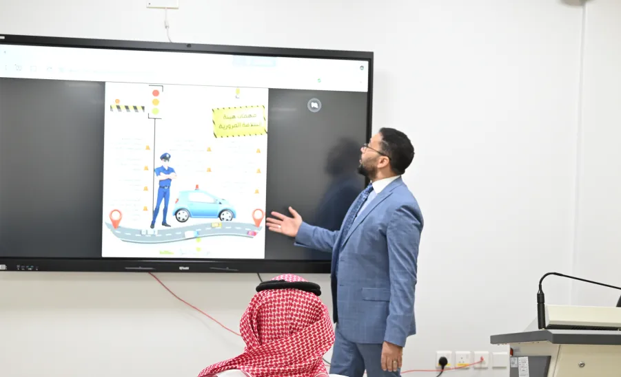 The College organizes an Awareness Seminar on the World Traffic Day -  كلية الشريعة والقانون