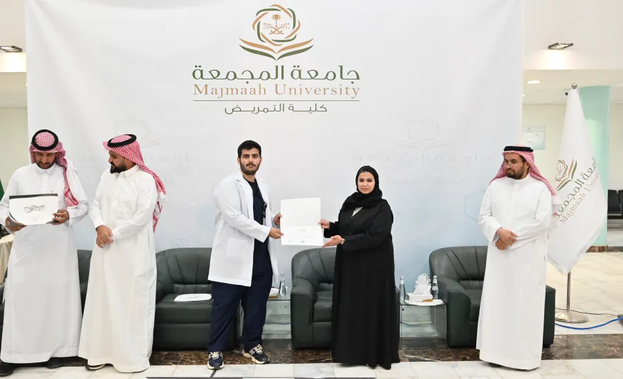 كلية التمريض تنظم حفل ختام الأنشطة للعام الجامعي 1447هـ -  كلية التمريض تنظم حفل ختام الأنشطة للعام الجامعي 1447هـ