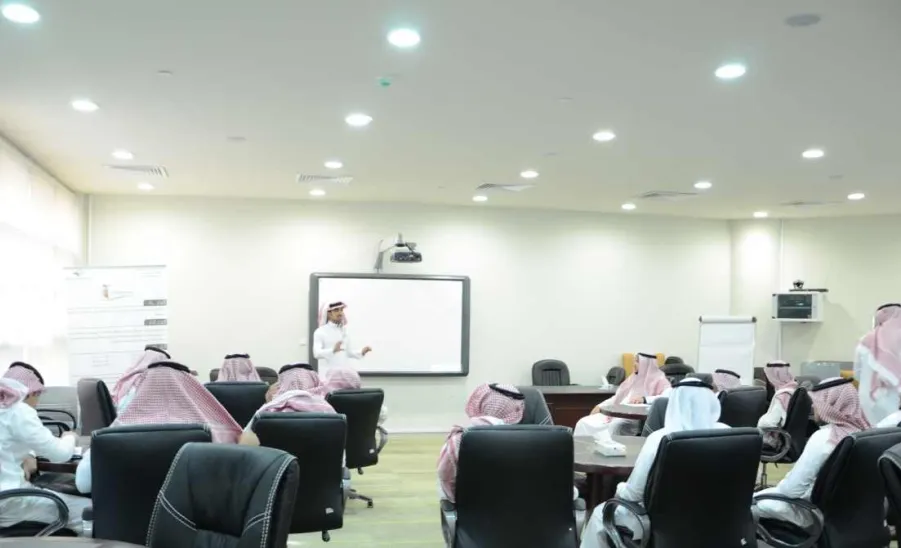 Deanship of Quality and Skills Development organizes a workshop for data enterers of the Institute of Management - 