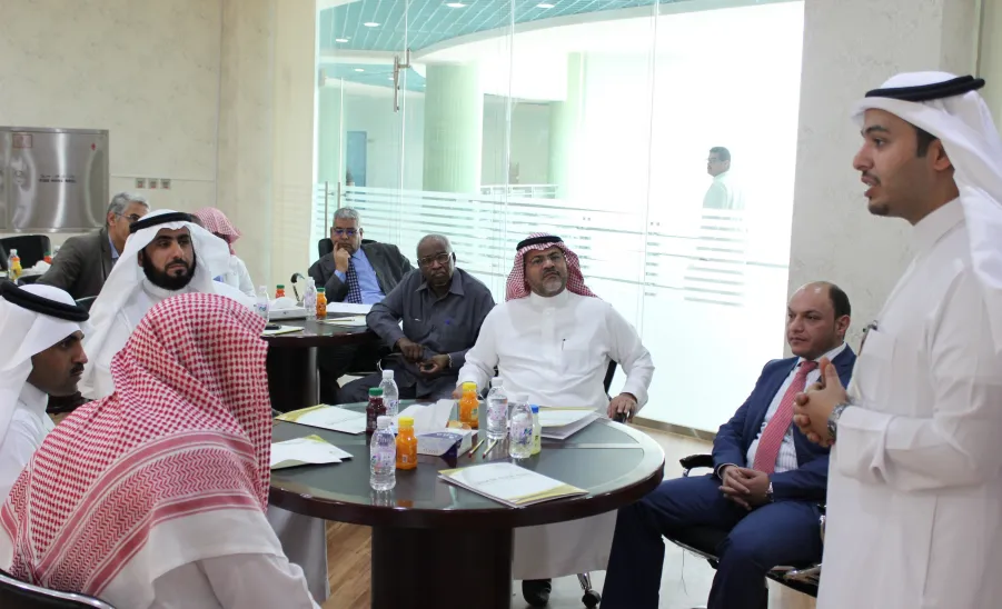 برعاية وكيل الجامعة للشؤون التعليمية كلية إدارة الأعمال تقيم ورشة عمل "الاعتماد الأكاديمي (AACSB) التطلعات ومجالات التحسين" - 