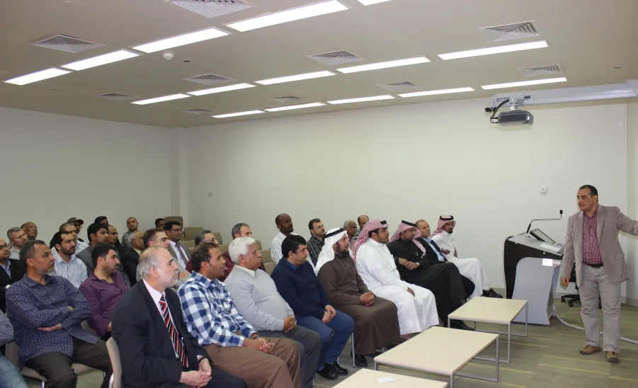 ورشة عمل بعنوان: تنشيط المرحلة الرابعة من نظام التعليم الالكتروني D2L - 