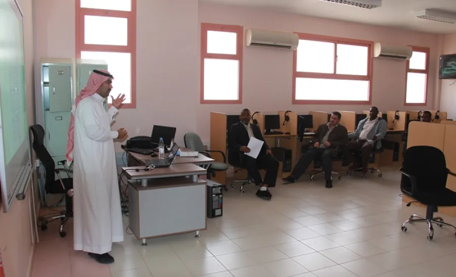 دورة تدريبية بعنوان " كيفية كتابة مخرجات التعلم" - 