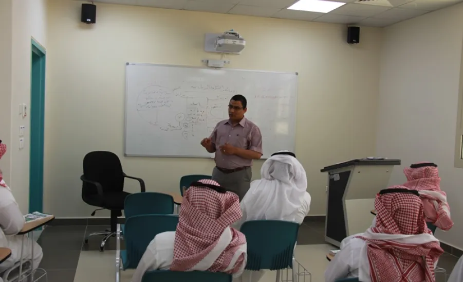 دورة بعنوان " القضاء الجنائي الدولي " - 