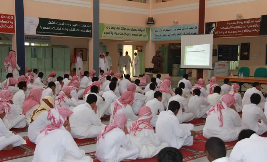 أثر مواقع التواصل الاجتماعي على الطلاب - 