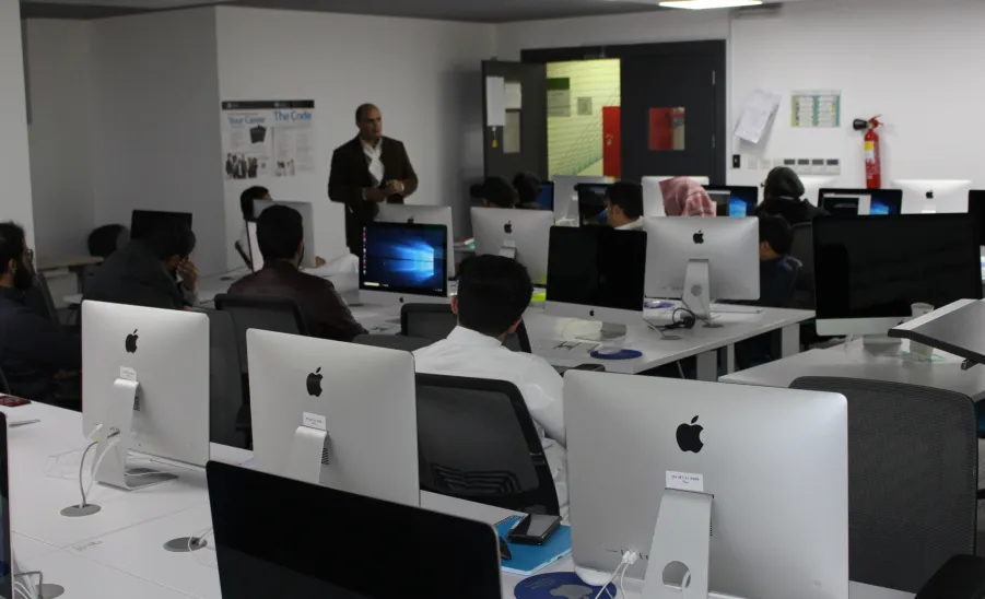 CCIS Holds its Second Blackboard Training Workshop for Students  - 