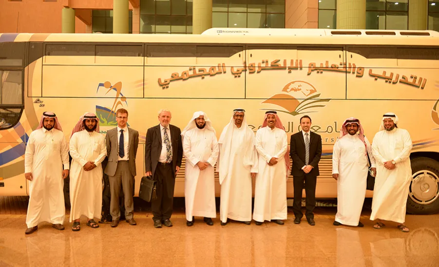 Pearson Vue Delegation Visits the Itinerant Training and E-learning Community project - 