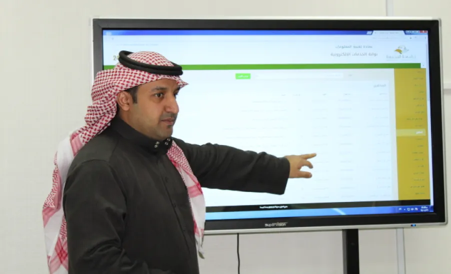 مدير إدارة النقل بجامعة  شقراء يزور  إدارة الخدمات بالجامعة  - 