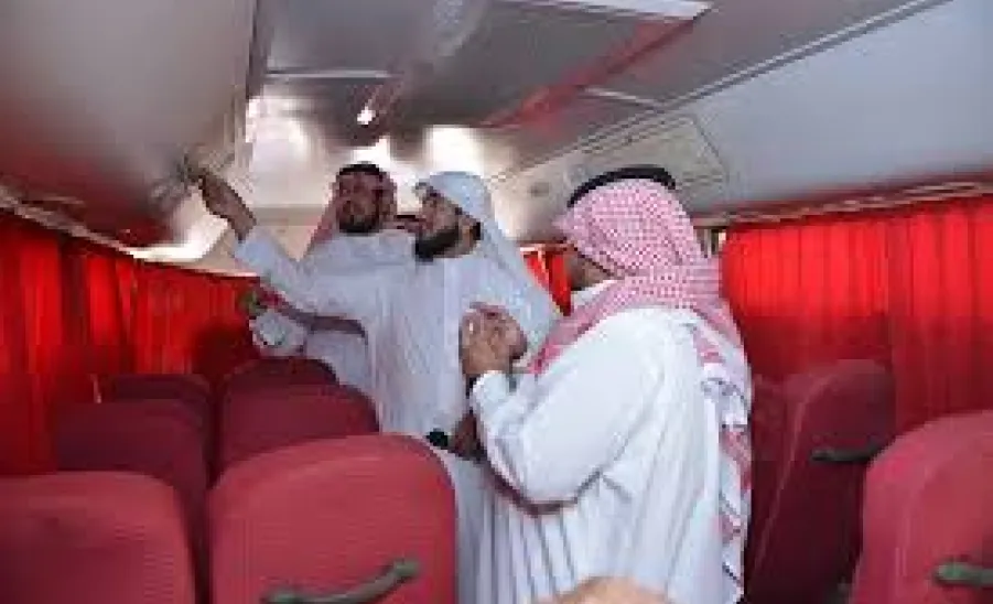 بتوجيهات ومتابعة  سعادة وكيل الجامعة تهيئة جميع خطوط السير والخطوط الاضافية لضبط حركة النقل للطالبات وطالبات وطلاب  النخبة ( ذوي الاحتياجات الخاصة ) خلال فترة الاختبارات للفصل الجامعي الاول لعام 1437هـ - 