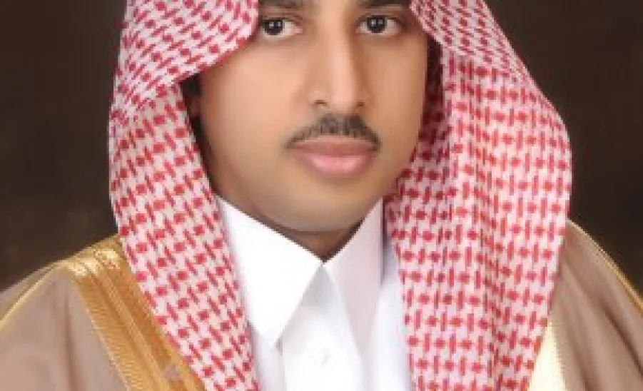 تهنئة سعادة الدكتور عصام بن شرف المالكي على حصوله على درجة الدكتوراه في الفلسفة في علم الطفيليات الطبية ونيل مرتبة الشرف الأولى - 