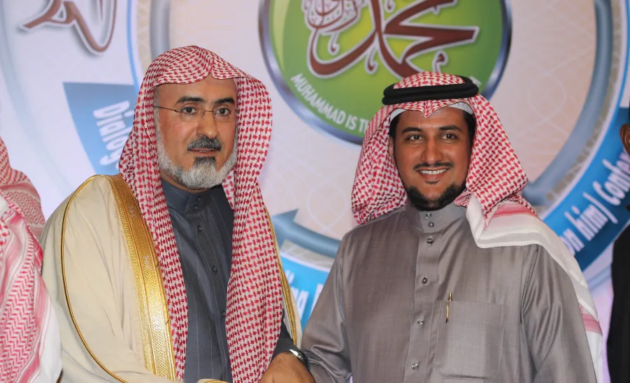 من كلية التربية بالزلفي: الدكتور عبدالله بن عواد الحربي يشارك بورقة علمية في مؤتمر الحوار في جامعة الامام محمد بن سعود الاسلامية - 