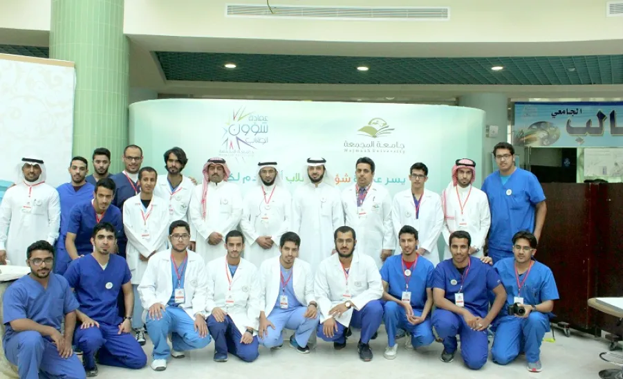 بمناسبة اليوم العالمي للغذاء عمادة شؤون الطلاب تنفد حملة توعوية بالتعاون مع كلية الطب -  